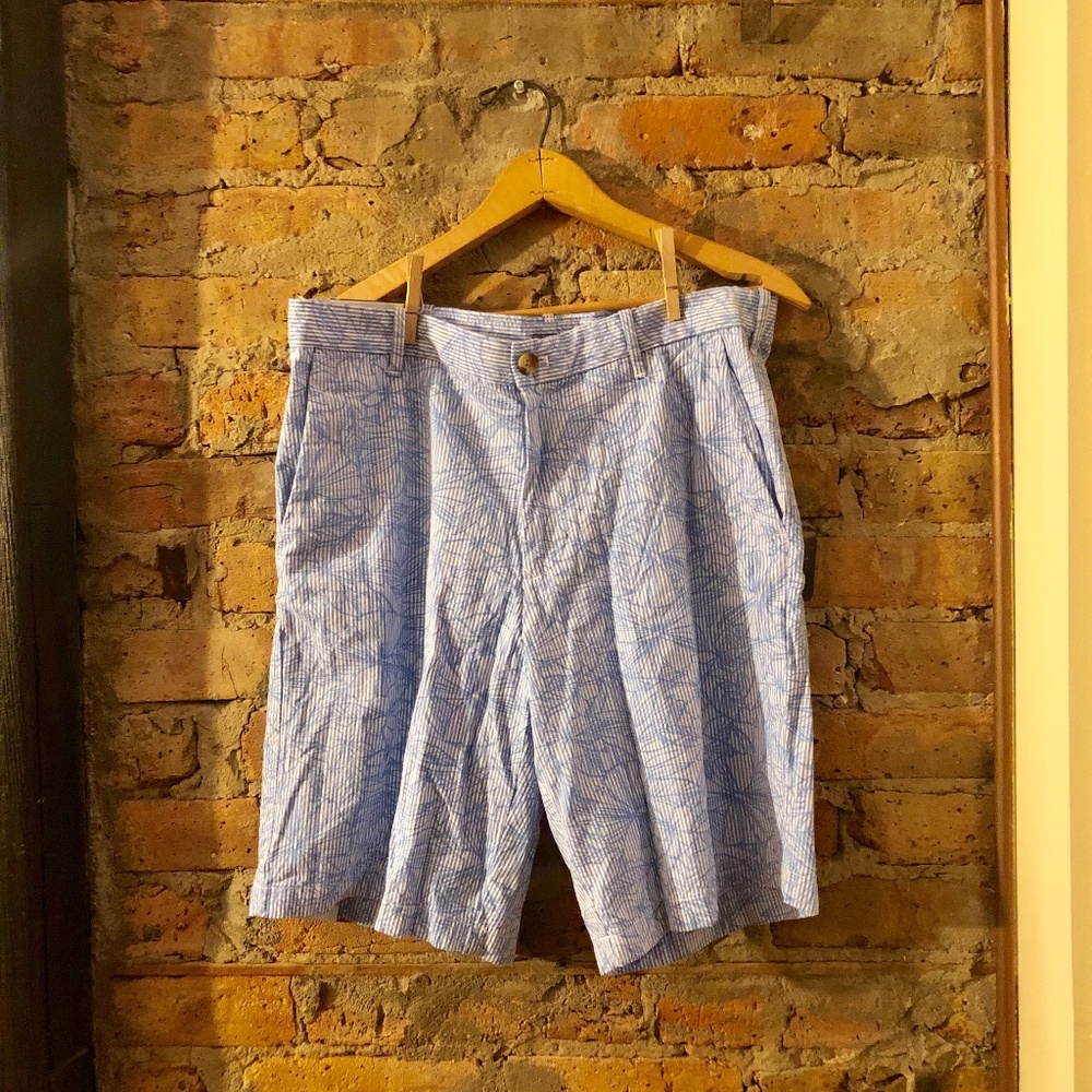 NWT Izod Flower Print Shorts 32